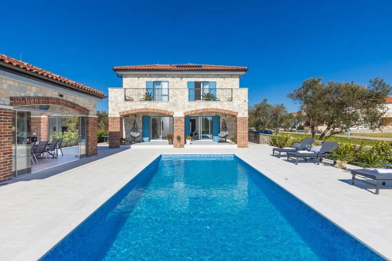 Lovely Villa Batana In Sukosan Croatia
